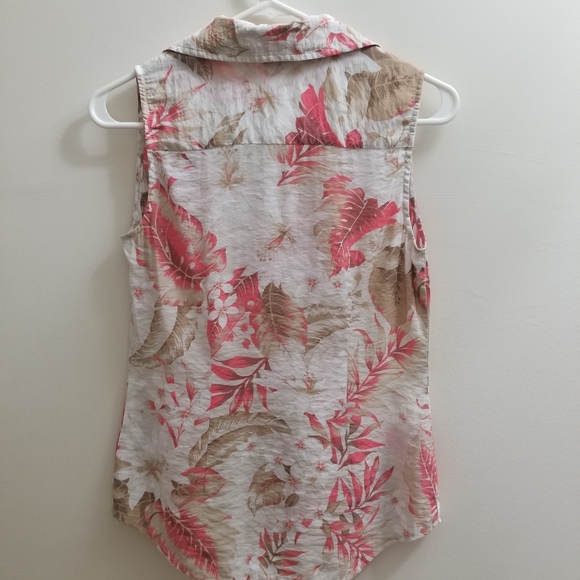 Wrinkled sleeveless top - Picture 2 of 2